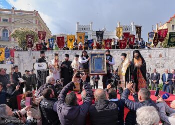 Πάνδημη υποδοχή της Παναγίας Σουμελά στην Καβάλα