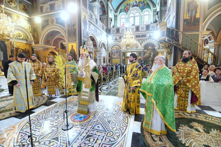 Η Κυριακή των Βαΐων στην Ιερά Μητρόπολη Πειραιώς.