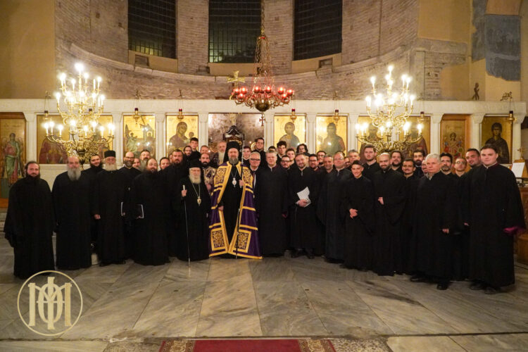 Η Ακολουθία της Παννυχίδος στην Ιερά Μητρόπολη Θεσσαλονίκης