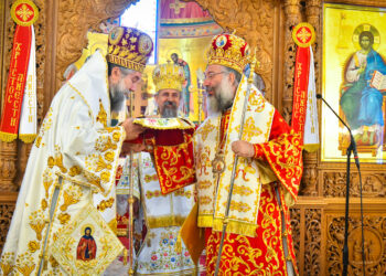 Ρεθύμνης Πρόδρομος: «Το Καρπενήσι, σήμερα, την Κρήτη ανταμώνει και στην Μακεδονία μας τις προσευχές ενώνει!»