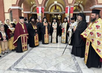 Η λιτάνευση της Εικόνας και των Ιερών Λειψάνων του Αγίου Γεωργίου στον Καρέα