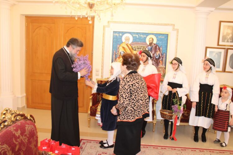 Παιδιά του «ΛΥΚΕΙΟΥ ΕΛΛΗΝΙΔΩΝ» Σερρών  επισκέφθηκαν τον Σεβ. Ποιμενάρχη τους