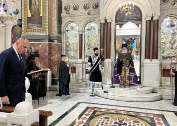 Παρουσία του Υπουργού Εξωτερικών  η Ακολουθία των Αχράντων Παθών στην Ι.Μ. Πειραιώς