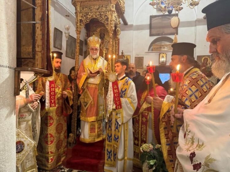 ΜΕΓΑΛΟΒΔΟΜΑΔΟ ΣΤΗΝ ΣΚΟΠΕΛΟ ΜΕ ΤΟ ΘΕΟΦΙΛΕΣΤΑΤΟ ΕΠΙΣΚΟΠΟ ΣΚΟΠΕΛΟΥ