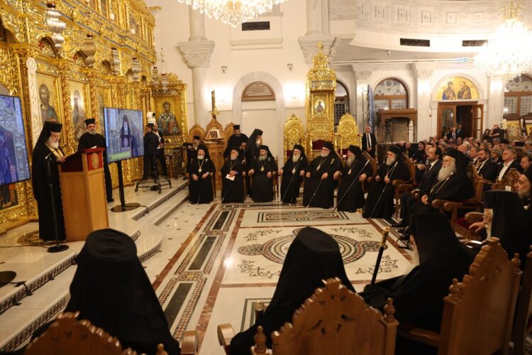 Απονομή «Χρυσού παράσημου Αποστόλου Βαρνάβα»  στον Μητροπολίτη Κύκκου Νικηφόρο