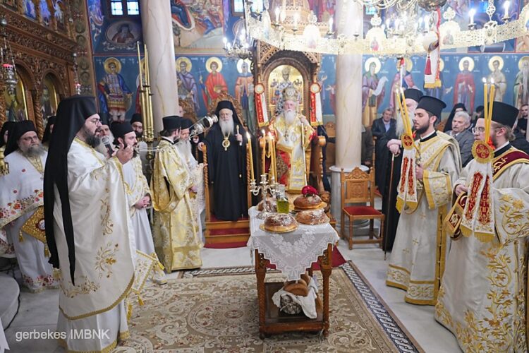 Τρισαρχιερατικός Πανηγυρικός Εσπερινός της Ζωοδόχου Πηγής στην Ι.  Μονή Παναγίας Δοβρά