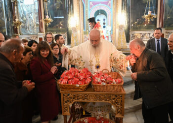 Κυριακή του Πάσχα στην Ιερά Μητρόπολη Μαντινείας και Κυνουρίας