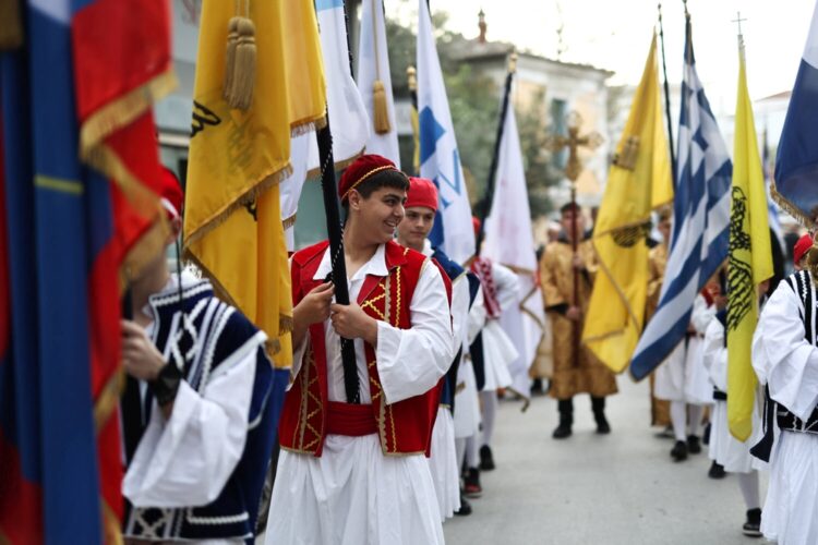 Η Λιτανεία της Θαυματουργού Εικόνας της Ζωοδόχου Πηγής στη Λάρισα