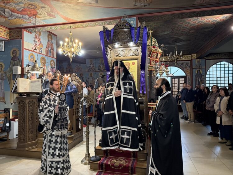 Η Ακολουθία του Νιπτήρος στον Ιερό Ναό της του Θεού Σοφίας Λαρίσης