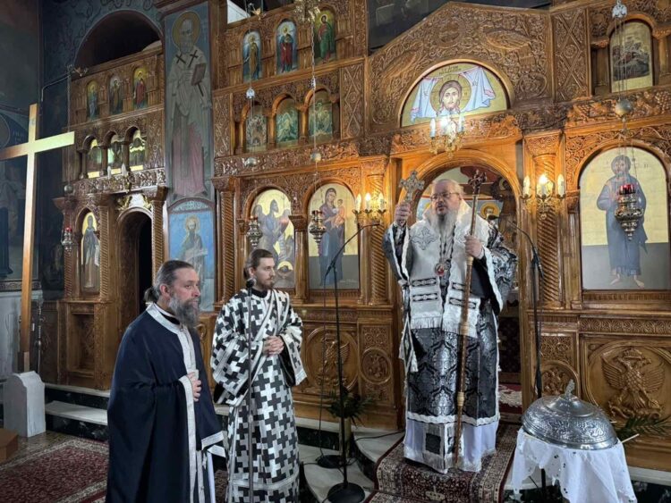 Η Θεία Λειτουργία των Προηγιασμένων Δώρων στο Καλοχώρι