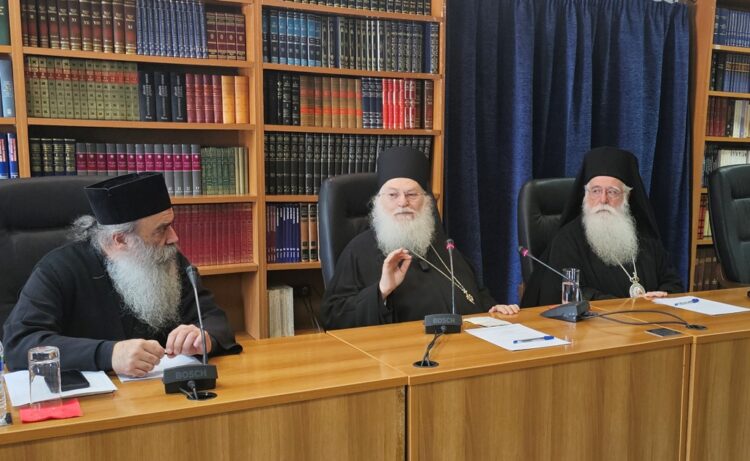 Στους Κληρικούς της Δημητριάδος μίλησε ο Γέροντας Εφραίμ Βατοπαιδινός