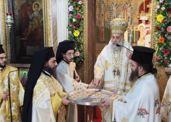 Λαμπρή πανήγυρη στον Μητροπολιτικό Ναό Αγίων Κωνσταντίνου και Ελένης στην Καρδίτσα