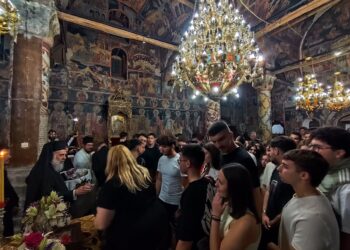 Παράκληση υπέρ των μαθητών στον Ι.Ν. Αγίου Αθανασίου Ρουμ Παλαμά