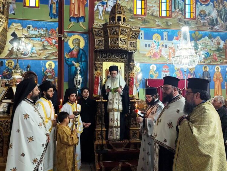 Με λαμπρότητα ο Εσπερινός του Αγίου Εφραίμ του Νέου στα Φάρσαλα