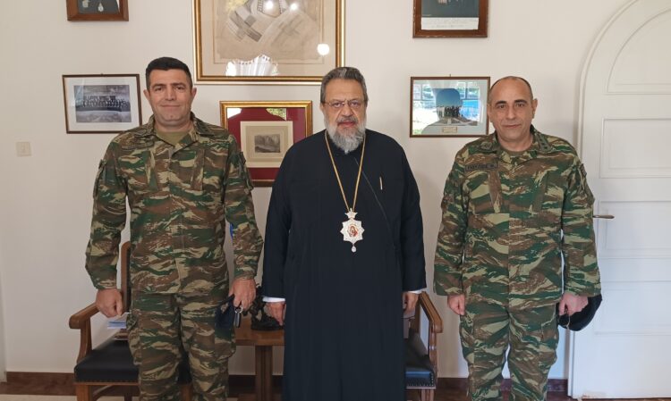 Εθιμοτυπική επίσκεψη του νέου Διοικητή της 77 Μ.Ε. Καλαμάτας στον Μητροπολίτη Μεσσηνίας