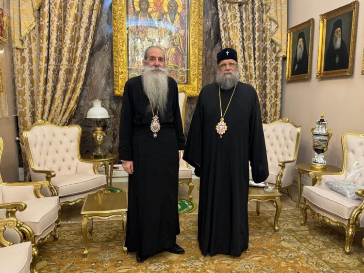 Συγκινητική επίσκεψη του Μητροπολίτου Αρκαδίας  Βασιλείου στον Σεβ. Μητρ. Πειραιώς