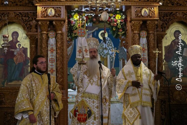 Αρχιερατικό Συλλείτουργο και χειροτονία Διακόνου στην Λαμία