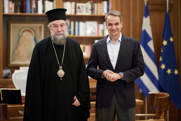 Τα κειμήλια της Σερραϊκής Εκκλησίας στο επίκεντρο της συναντήσεως του Μητροπολίτου Σερρών με τον Πρωθυπουργό