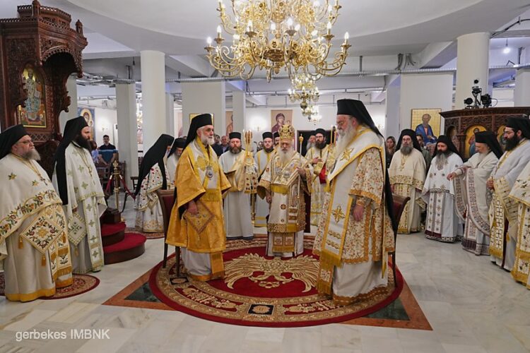 Πολυαρχιερατικό Συλλείτουργο και χειροτονία στον Ι. Ναό Αγίου Λουκά Βέροιας