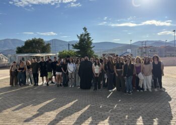 Συγκινητική ευχαριστήρια έκπληξη μαθητών του 1ου Γενικού Λυκείου Αργοστολίου στον Θεολόγο καθηγητή τους π. Δανιήλ και Ηγούμενο της Άτρου