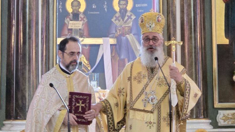 Χειροτονία Πρεσβυτέρου από τον Μητροπολίτη Αλεξανδρουπόλεως