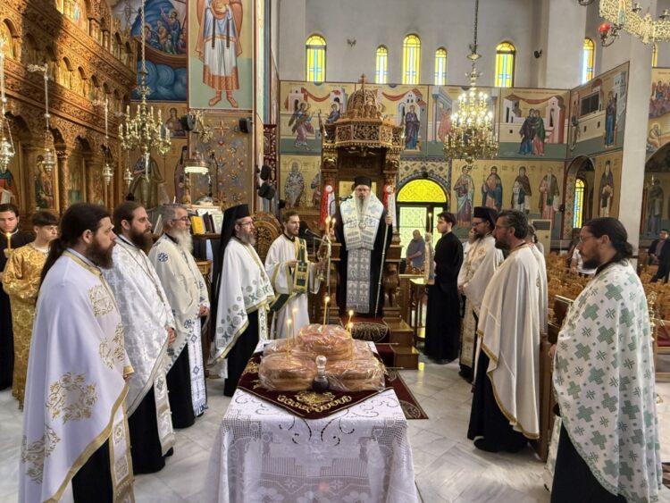 Ο πανηγυρικός Εσπερινός του πρώτου εορτασμού του Οσίου Διονυσίου της Κολιτσού στη Λάρισα