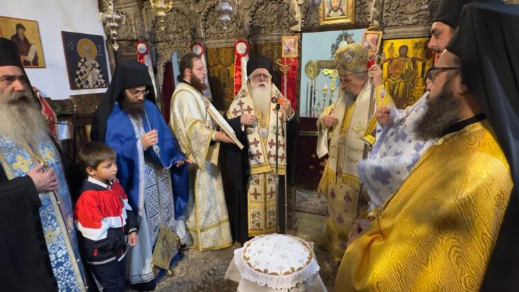 Τεσσαρακονθήμερο μνημόσυνο του Αρχιμανδρίτου Χρυσοστόμου στην Ι.Μ. Παναγίας Λαμπηδόνος