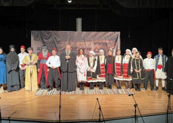 Με μεγάλη επιτυχία η θεατρική παράσταση των Kατηχητικών Σχολείων του Μητροπολιτικού Ναού Λαρίσης