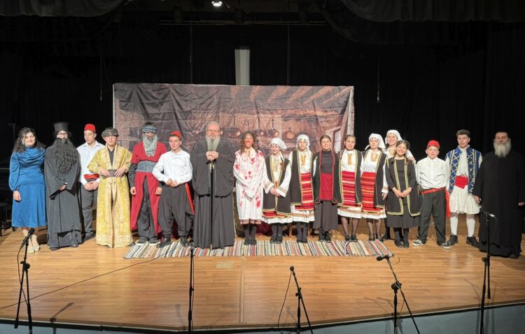 Με μεγάλη επιτυχία η θεατρική παράσταση των Kατηχητικών Σχολείων του Μητροπολιτικού Ναού Λαρίσης