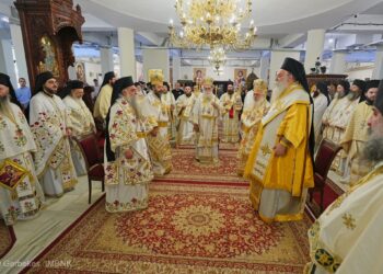 Πολυαρχιερατικό Συλλείτουργο και χειροτονία διακόνου στον πανηγυρίζοντα Ι. Ναό Αγίου Λουκά Βέροιας