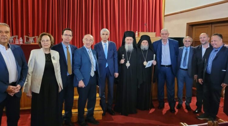 Τά Ἰωάννινα τίμησαν τόν Μητροπολίτη Ναυπάκτου Ἱερόθεο