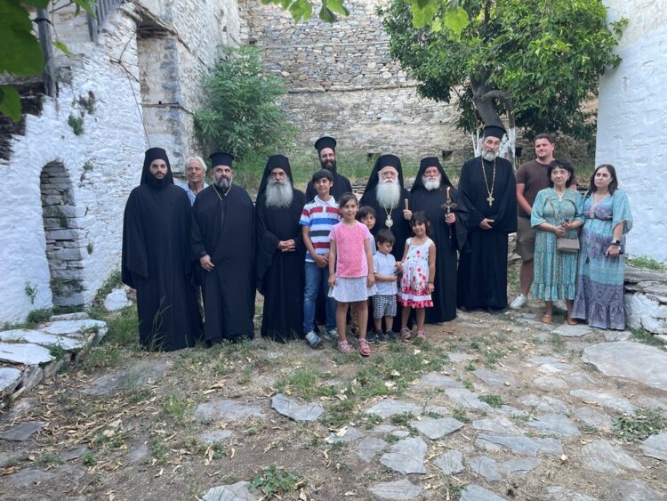 Ρασοφορία Μοναχού στο νησάκι «Αλατάς» του Παγασητικού κόλπου
