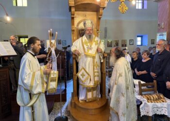 Ο Μητροπολίτης Λαρίσης  λειτούργησε στη Σπηλιά Κισσάβου και τίμησε τους πεσόντες της Μάχης του 1944