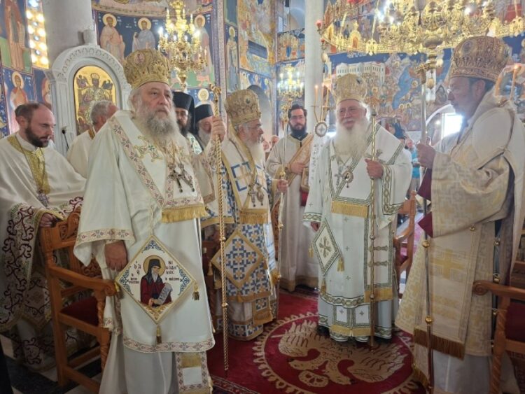 Πανηγυρική Θεία Λειτουργία στην γενέτειρα του Αγίου Νικοδήμου του Αγιορείτου
