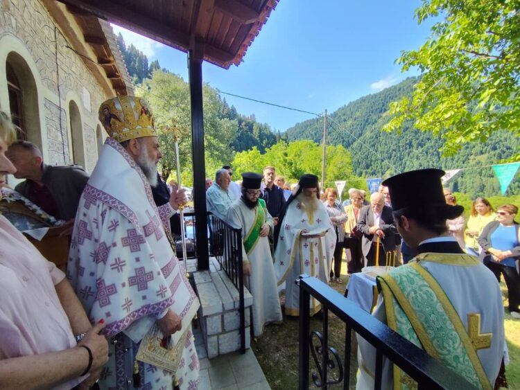 Ο εορτασμός  του Αγίου Αθανασίου του Αθωνίτου στο Πετρίλο
