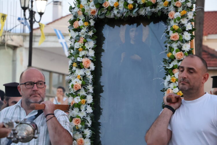 Με εκκλησιαστική λαμπρότητα εορτάσθηκε η μνήμη της Αγίας Μεγαλομάρτυρος Παρασκευής στην Ιερά Μητρόπολη Κορίνθου