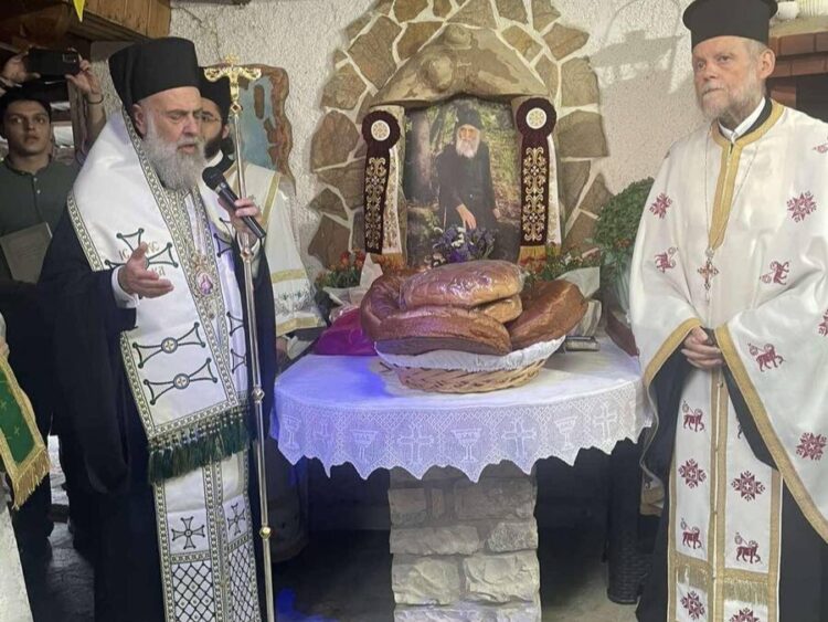Εσπερινός προς τιμήν του Οσίου Παϊσίου στο Λεοντάρι