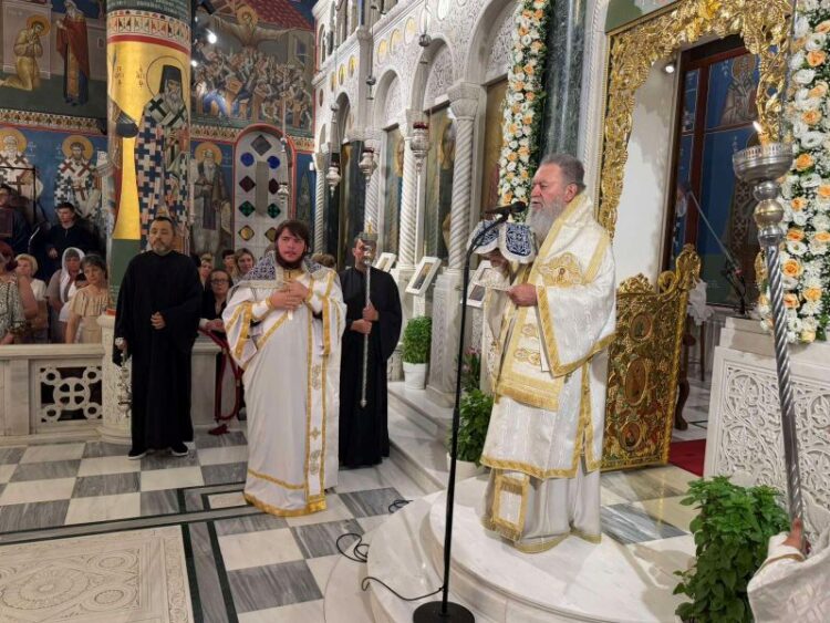 ΜΕΓΑΛΗ ΣΥΡΡΟΗ ΚΛΗΡΟΥ ΚΑΙ ΛΑΟΥ ΓΙΑ ΤΟΝ ΟΣΙΟ ΠΑΪΣΙΟ ΣΤΟ ΙΕΡΟ ΠΡΟΣΚΥΝΗΜΑ ΤΟΥ ΟΣΙΟΥ ΙΩΑΝΝΟΥ ΤΟΥ ΡΩΣΣΟΥ ΣΤΟ Ν. ΠΡΟΚΟΠΙ