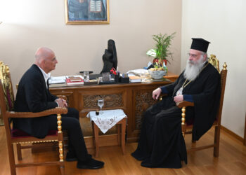 Στον Μητροπολίτη Μαντινείας ο Υπουργός Εθνικής Άμυνας Νίκος Δένδιας
