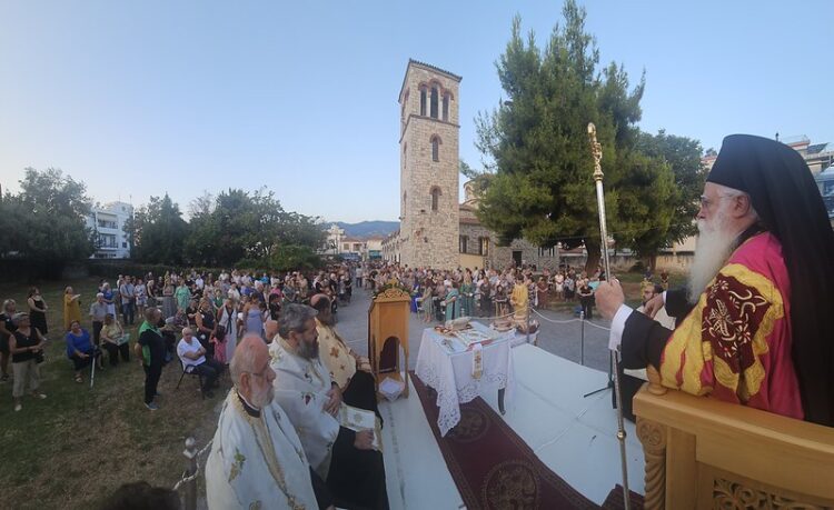 Λαμπρός ο εορτασμός του Αγίου Παντελεήμονος σε Βόλο και Αγιά