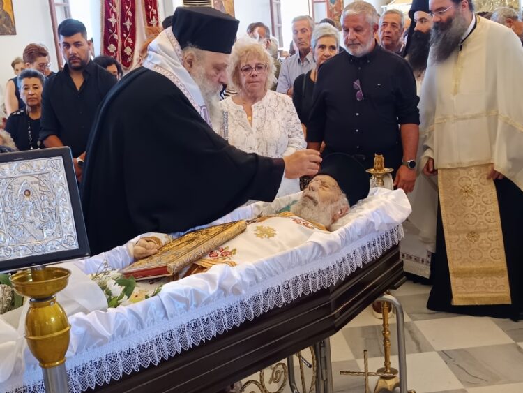 Η Εξόδιος Ακολουθία του μακαριστού Πρωτοπρ. Νικολάου Βιτζηλαίου
