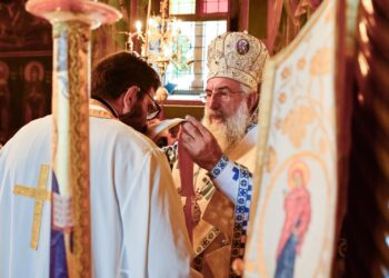 «Ἄξιος!» στον Άγιο Μύρωνα Ηρακλείου – Χειροτονήθηκε Πρεσβύτερος ο π. Νικόλαος Γιαννακάκης