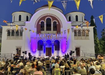 «Η Παναγία μας δείχνει τον δρόμο της ταπείνωσης και της σιωπής»