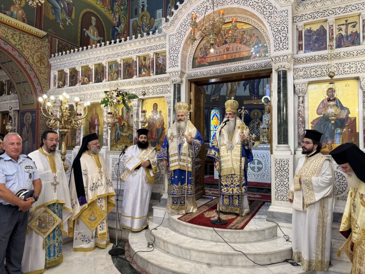 Ο Άγιος Ιωάννης με το αίμα του γίνεται Πρόδρομος του Μαρτυρίου του Σταυρού και του Γολγοθά