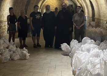 ΠΡΟΣΦΟΡΑ ΤΡΟΦΙΜΩΝ ΑΠΟ ΤΗΝ ΜΗΤΡΟΠΟΛΗ ΚΕΡΚΥΡΑΣ