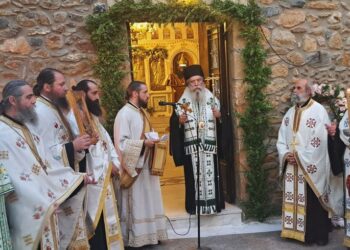 Λαμπρός Αρχιερατικός Εσπερινός στον Ι.Ν. Παναγίας Γιάτρισσας Κοκκινόραχης