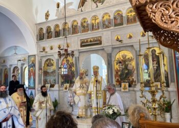Λαμπρός ο εορτασμός του Αγίου Εθνομάρτυρος Χρυσοστόμου Σμύρνης στο Άσπρο Χωριό Πάρου