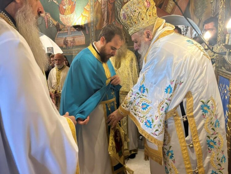Χειροθεσία Οικονόμου στην ενορία Παντανάσσης Νάξου