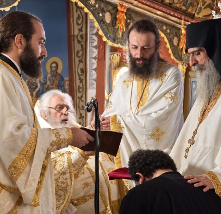 ΜΟΝΑΧΙΚΗ ΚΟΥΡΑ ΣΤΗΝ Ι.Μ. ΑΡΧΑΓΓΕΛΟΥ ΑΛΜΩΠΙΑΣ