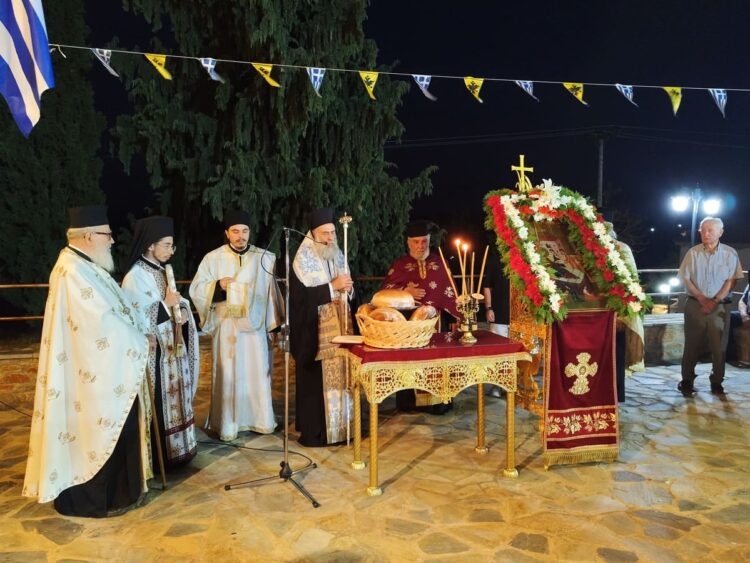 Πανηγυρικός Εσπερινός στον Πολυδάμειο Φαρσάλων για το Γενέσιο της Θεοτόκου